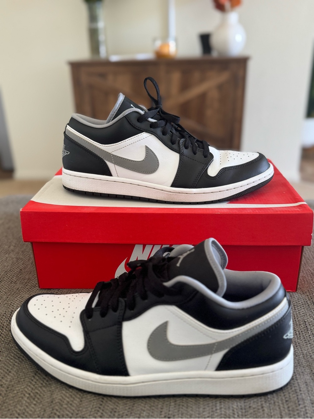 Nike Jordan 1 low Sz 11 Used Black/White/Gray Sneakers Great Condition